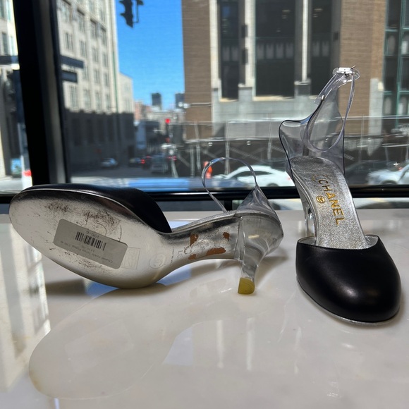 Chanel Ankle Strap Pump - Picture 4 of 9